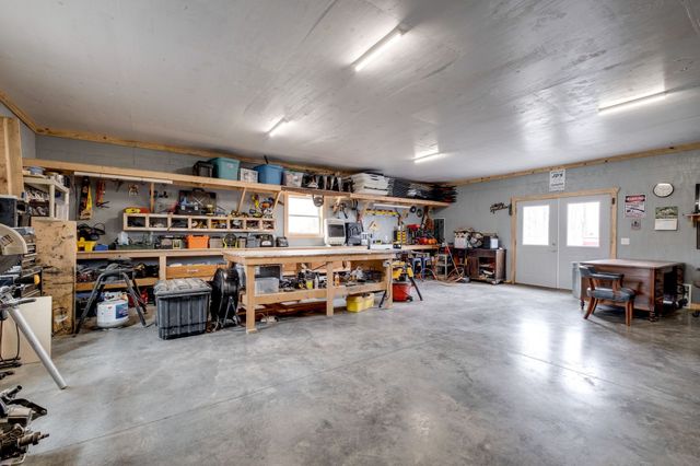 1043 Murphy Hollow Road, Vanleer, TN 37181