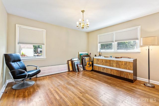 4 Lynbrook Place, East Brunswick, NJ 08816