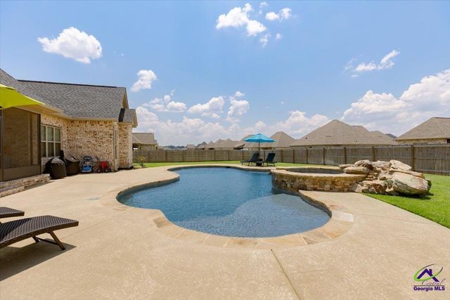 104 Dewberry Trail, Kathleen, GA 31047