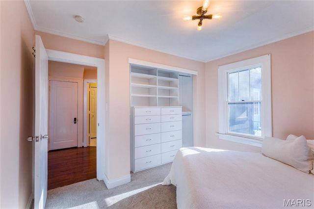 324 Eldridge Avenue, Rock Hill, MO 63119