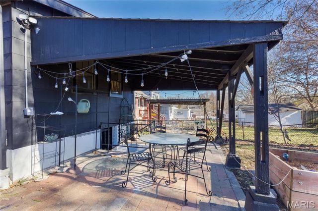 324 Eldridge Avenue, Rock Hill, MO 63119