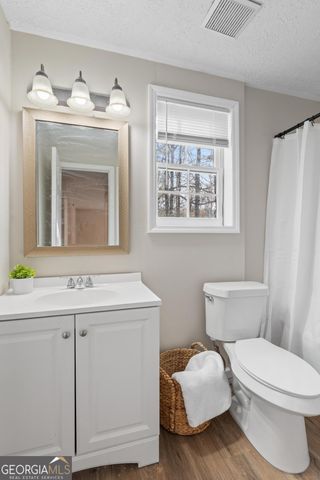 140 ELBERTA Drive, Newnan, GA 30265