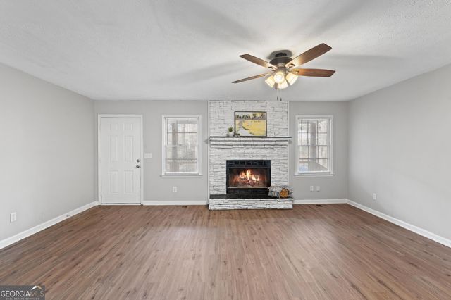 140 ELBERTA Drive, Newnan, GA 30265