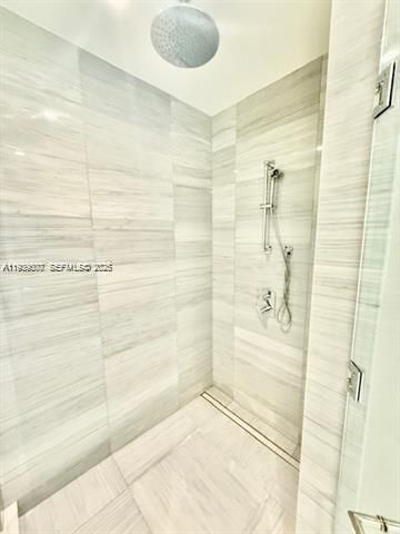 16901 Collins Ave 1202, Sunny Isles Beach, FL 33160