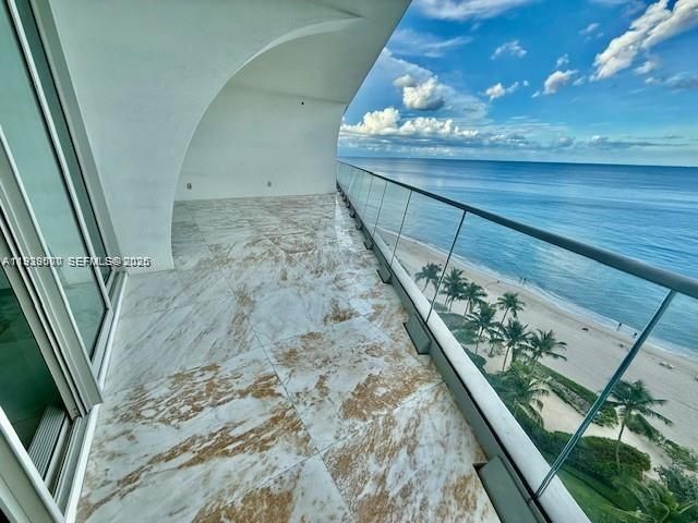 16901 Collins Ave 1202, Sunny Isles Beach, FL 33160