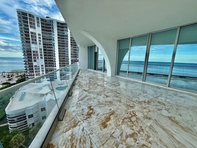 16901 Collins Ave 1202, Sunny Isles Beach, FL 33160