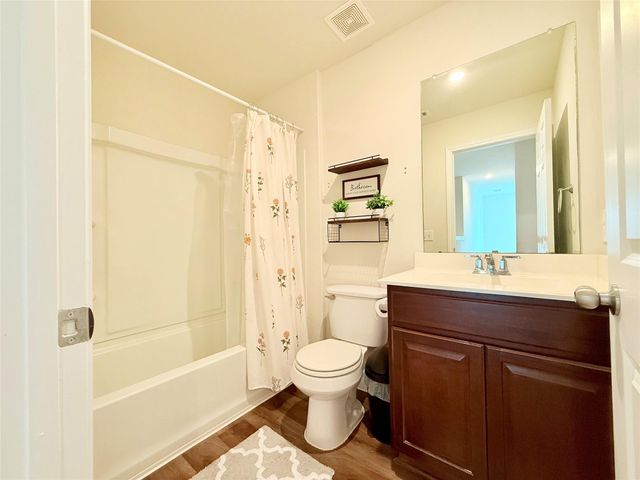 10822 Parra Peek Drive, Houston, TX 77075