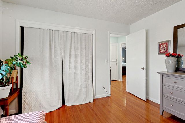 6206 E 11th St N, Wichita, KS 67208