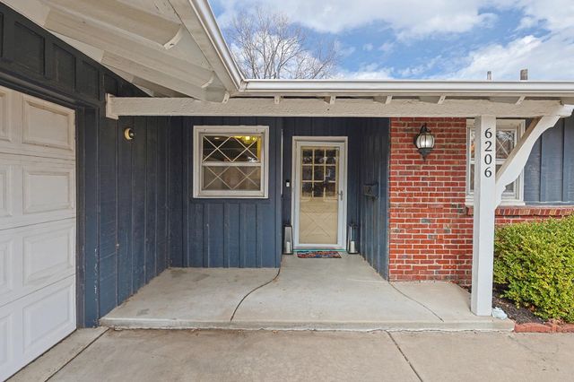 6206 E 11th St N, Wichita, KS 67208