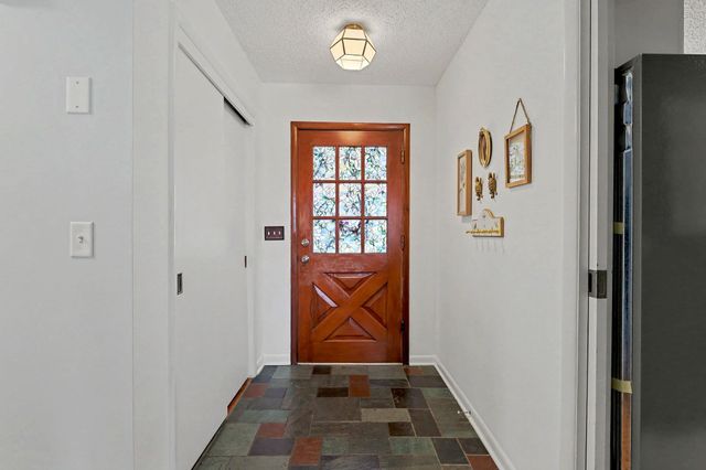 6206 E 11th St N, Wichita, KS 67208