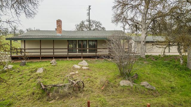 10562 Millerton Road, Clovis, CA 93619