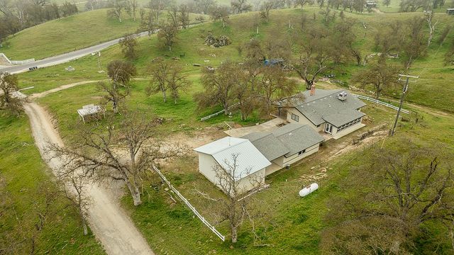 10562 Millerton Road, Clovis, CA 93619