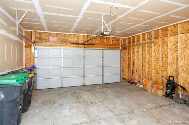 10306 Island Lake Drive, Taylor, MI 48180
