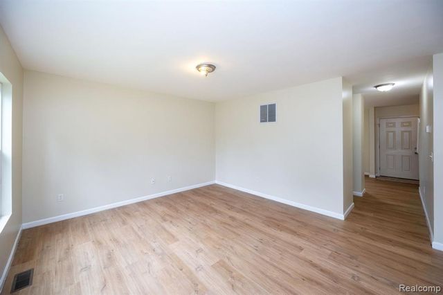 10306 Island Lake Drive, Taylor, MI 48180