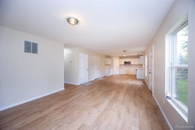 10306 Island Lake Drive, Taylor, MI 48180
