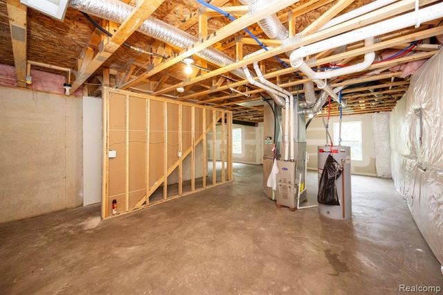 10306 Island Lake Drive, Taylor, MI 48180