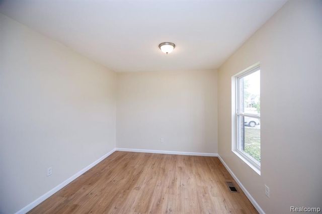 10306 Island Lake Drive, Taylor, MI 48180