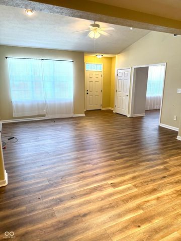 6981 Park Square Drive C, Avon, IN 46123