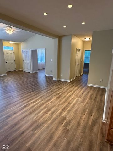 6981 Park Square Drive C, Avon, IN 46123