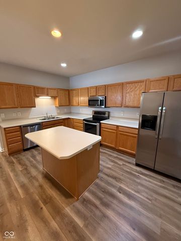 6981 Park Square Drive C, Avon, IN 46123