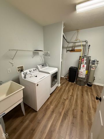 6981 Park Square Drive C, Avon, IN 46123