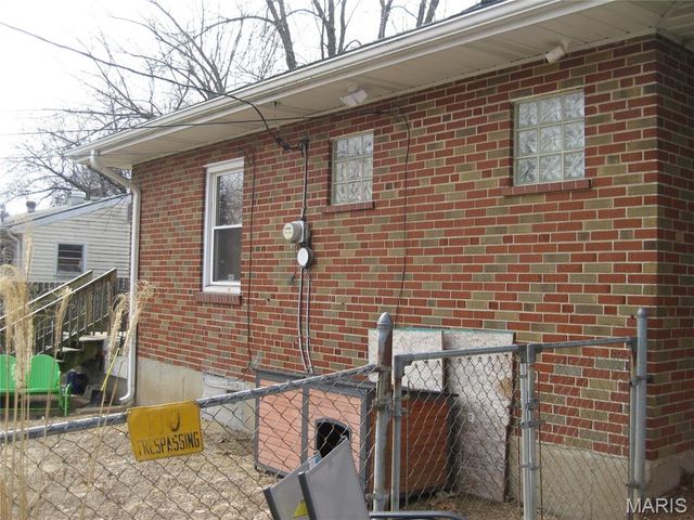 1366 Trampe Avenue, St Louis, MO 63138