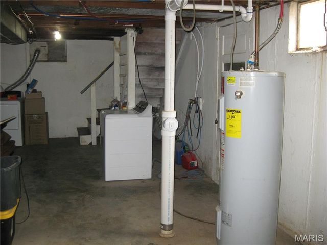 1366 Trampe Avenue, St Louis, MO 63138