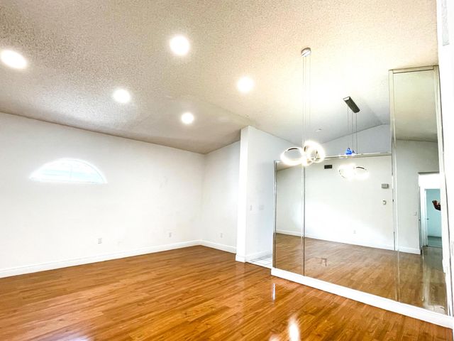 5851 Bristol Lane, Davie, FL 33331