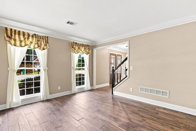 5719 Fairwood Drive NW, Acworth, GA 30101