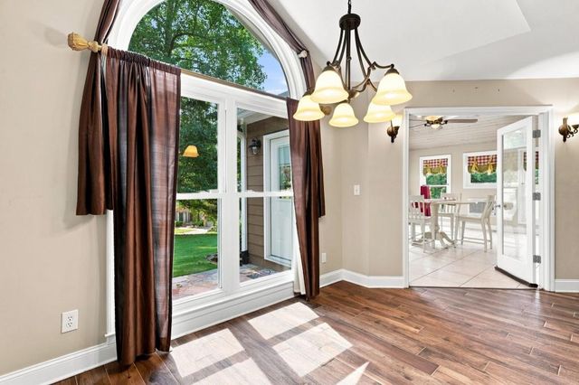 5719 Fairwood Drive NW, Acworth, GA 30101