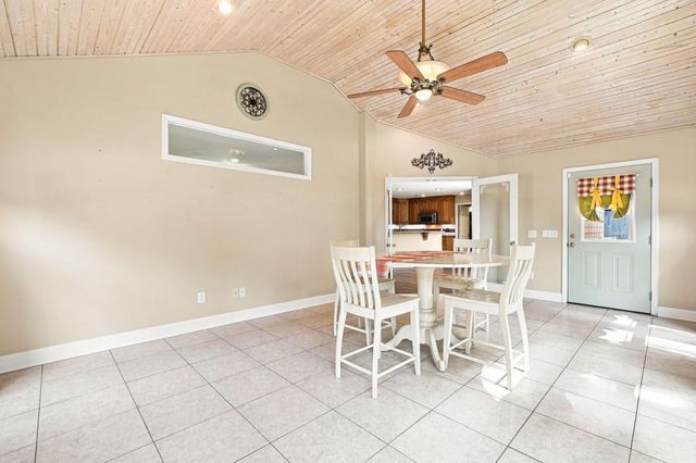 5719 Fairwood Drive NW, Acworth, GA 30101