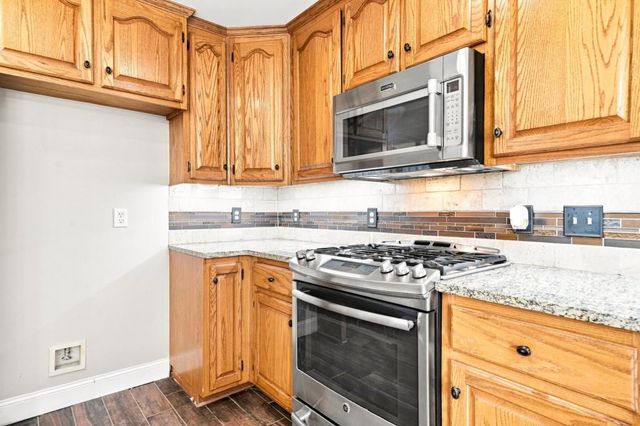 5719 Fairwood Drive NW, Acworth, GA 30101