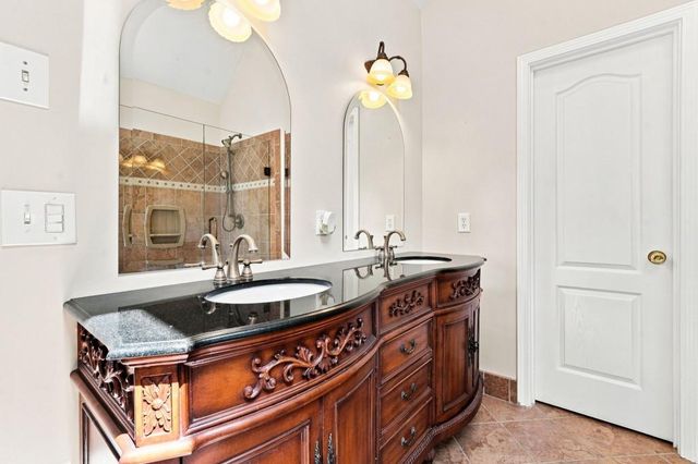 5719 Fairwood Drive NW, Acworth, GA 30101