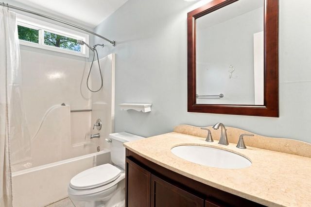5719 Fairwood Drive NW, Acworth, GA 30101