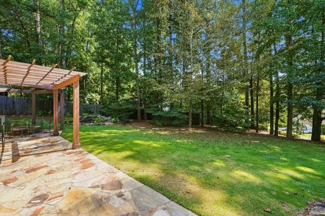 5719 Fairwood Drive NW, Acworth, GA 30101