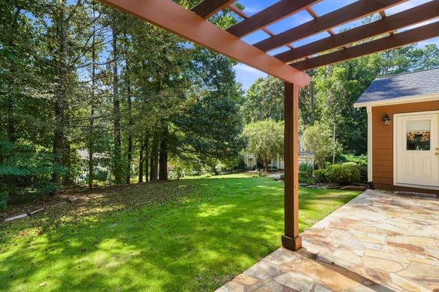 5719 Fairwood Drive NW, Acworth, GA 30101
