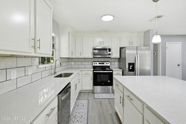 9744 SAPPINGTON Avenue, Jacksonville, FL 32208