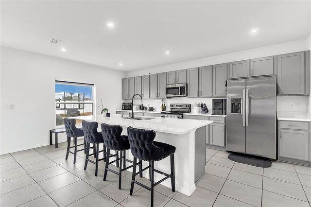 132 CITRINE LOOP, Kissimmee, FL 34758