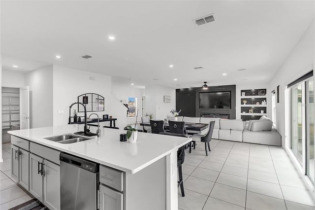 132 CITRINE LOOP, Kissimmee, FL 34758