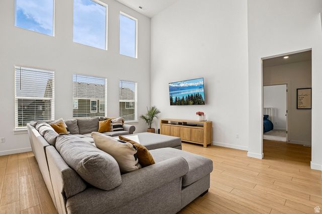 3246 S GREYHOUND RD, Saratoga Springs, UT 84045