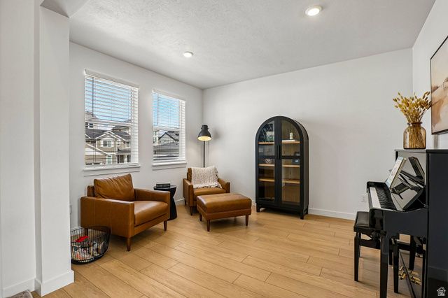 3246 S GREYHOUND RD, Saratoga Springs, UT 84045