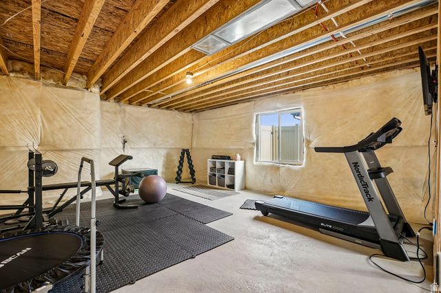 3246 S GREYHOUND RD, Saratoga Springs, UT 84045