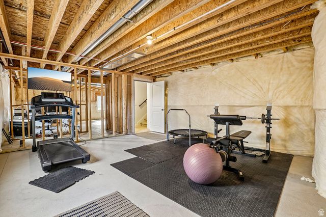 3246 S GREYHOUND RD, Saratoga Springs, UT 84045