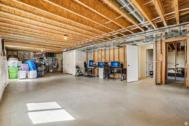 3246 S GREYHOUND RD, Saratoga Springs, UT 84045