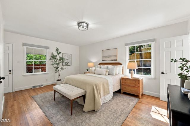 203 N Estes Drive, Chapel Hill, NC 27514