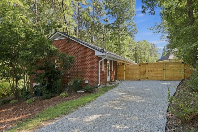 203 N Estes Drive, Chapel Hill, NC 27514