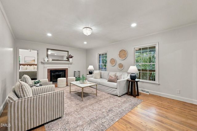 203 N Estes Drive, Chapel Hill, NC 27514