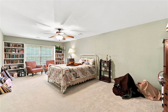 10822 Millstead Lane, Bentonville, AR 72712