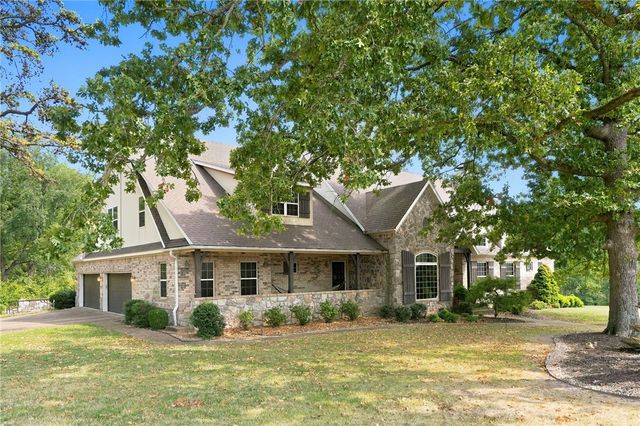 10822 Millstead Lane, Bentonville, AR 72712