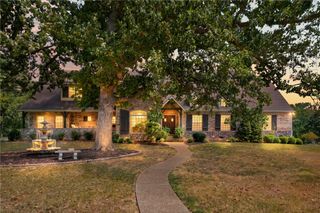 10822 Millstead Lane, Bentonville, AR 72712